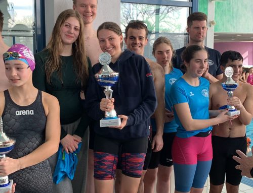 Doppelsieg für Durlacher Schwimmstaffeln beim Sprintermeeting in Bruchsal